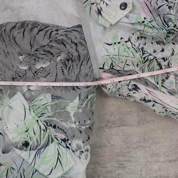 Vintage Women's Grey Tiger All over Print Winter Coat Size Large Y2K - Picture 6 of 14